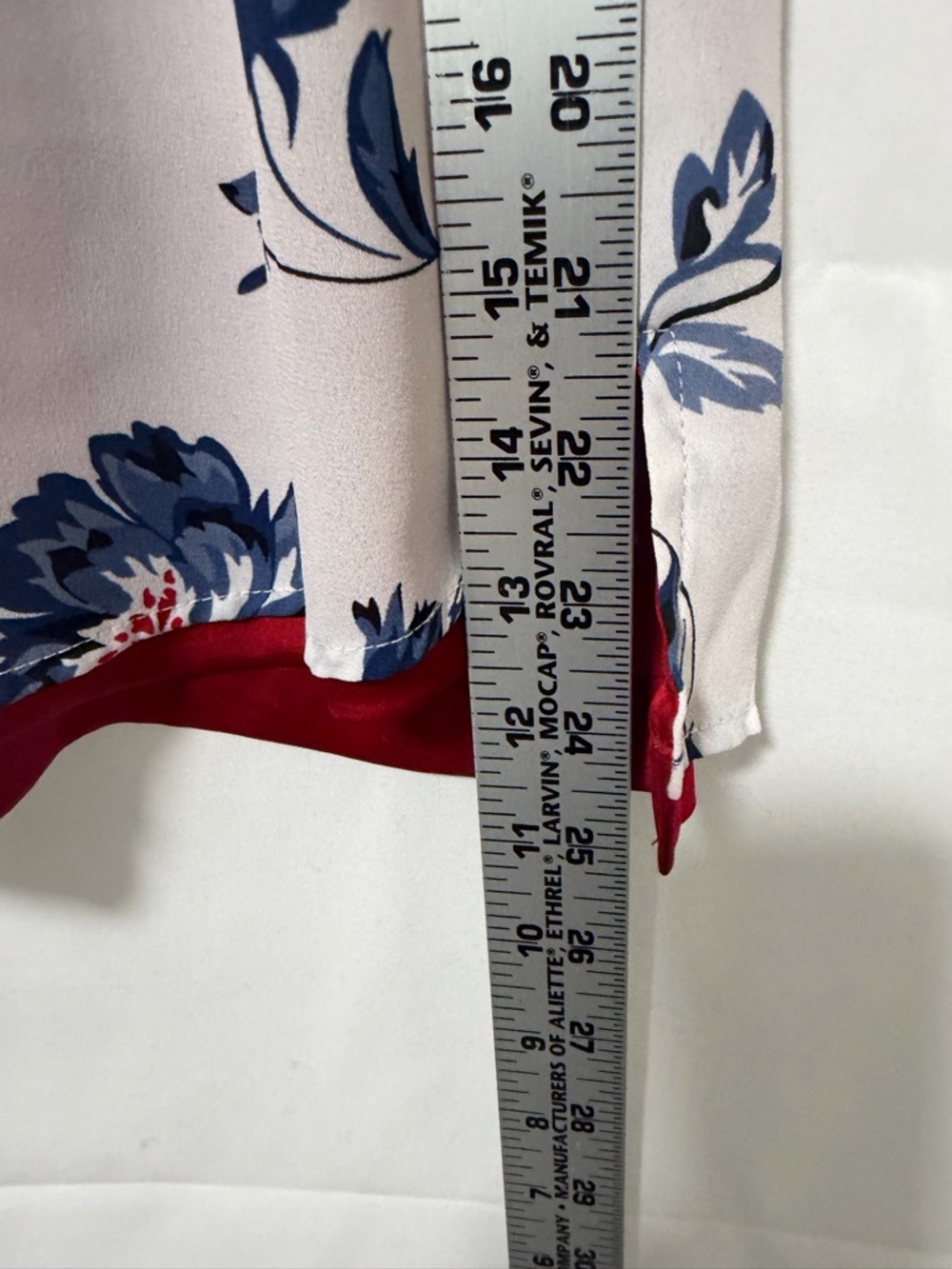 Floral V-Neck Reversible Camisole - Picture 3 of 6